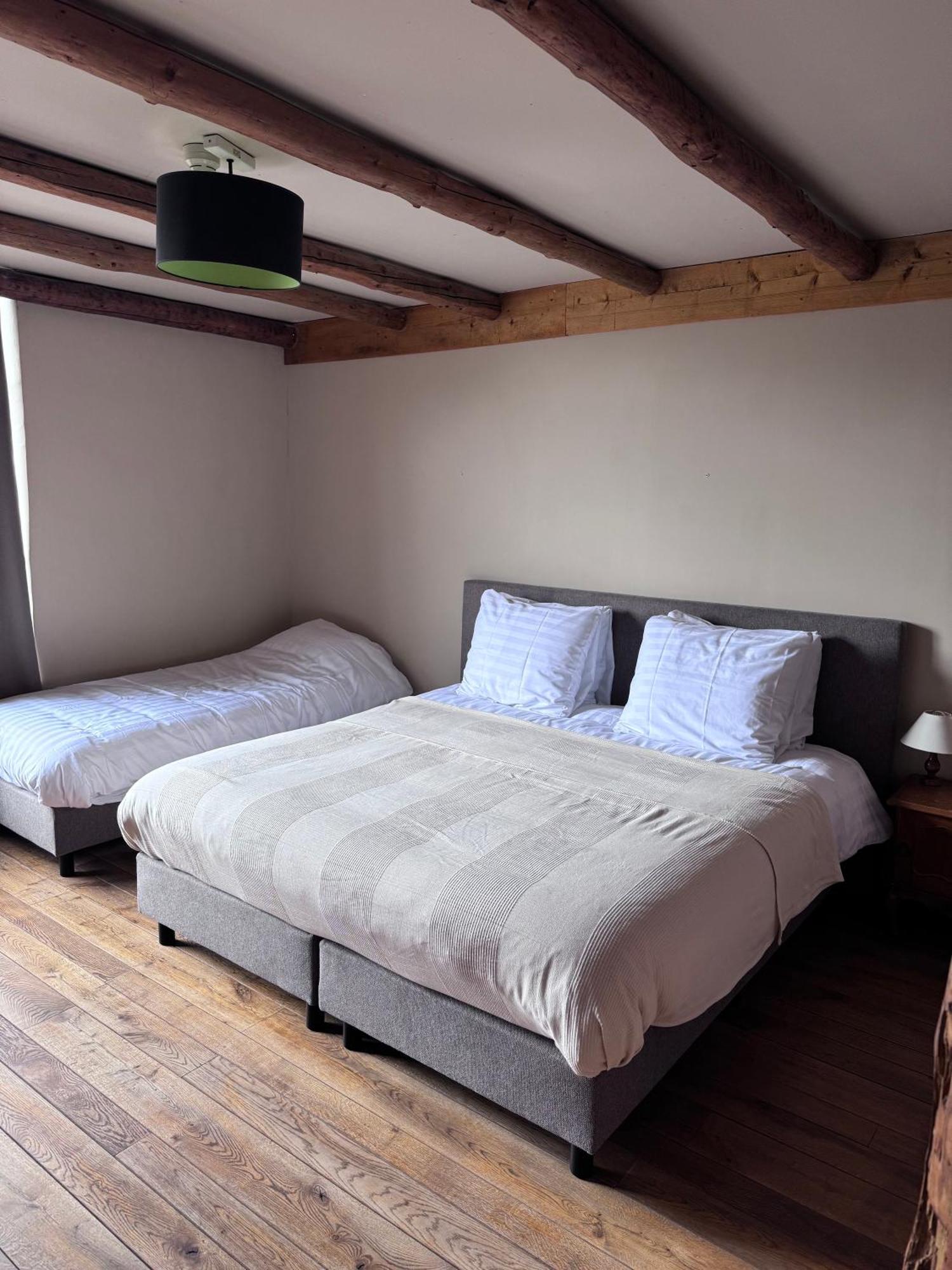 Buteo Chambres D'Hotes & Espresso Lesterny 外观 照片